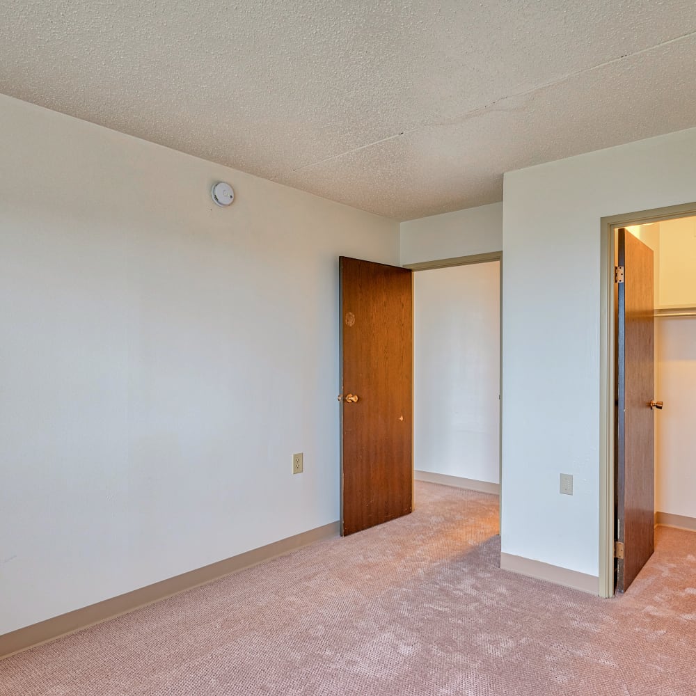 Entry way into an unit at Towne Centre Place in Ypsilanti, Michigan