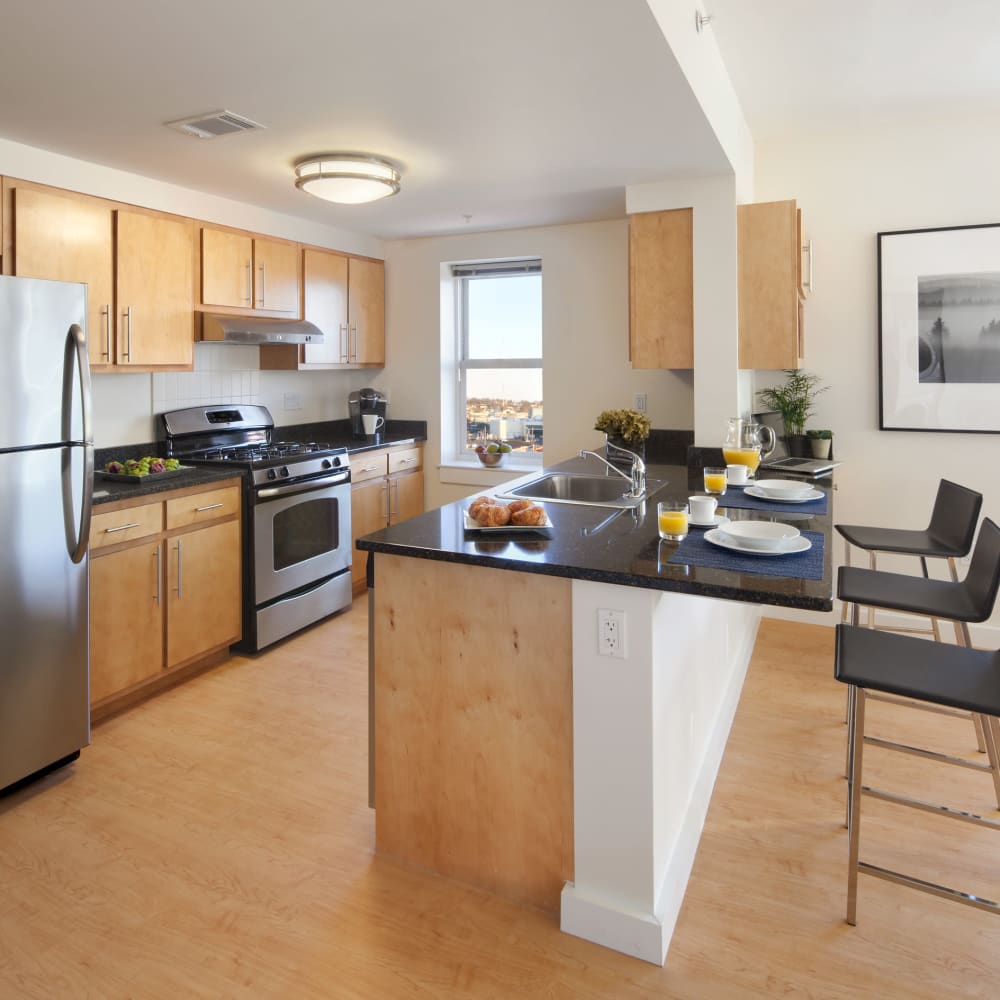 Model kitchen with modern appliances at Metro Green Residences in Stamford, Connecticut