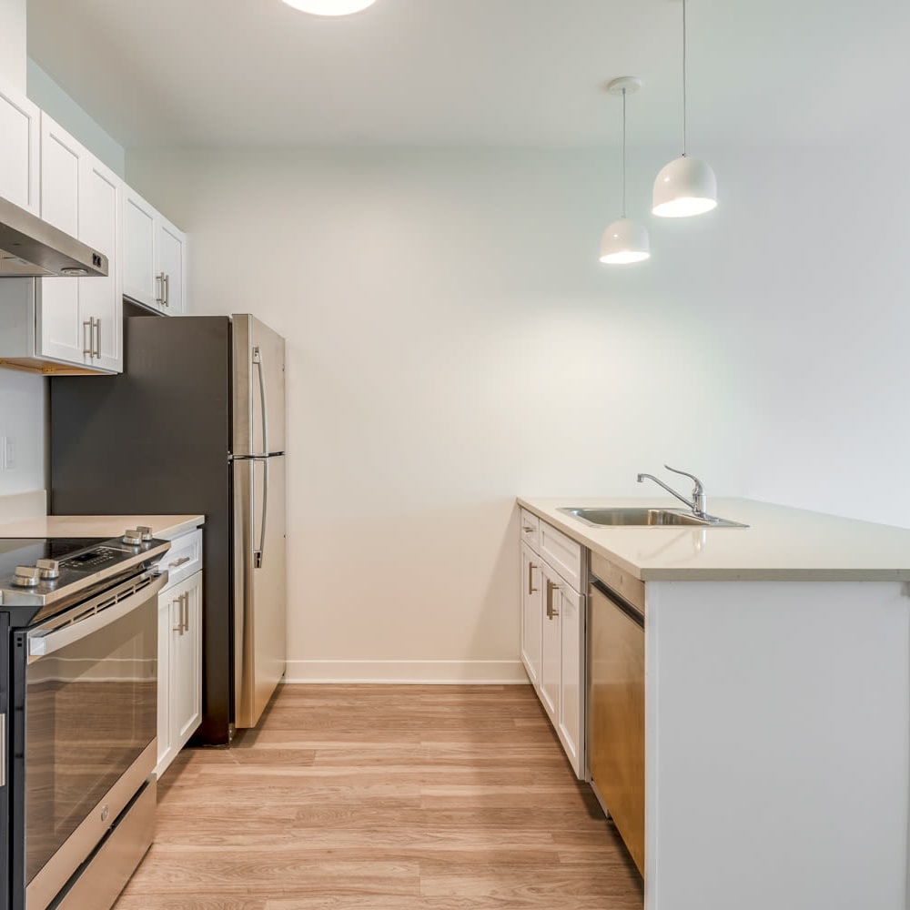 Modern kitchen with modern appliances at Metro Green Court in Stamford, Connecticut