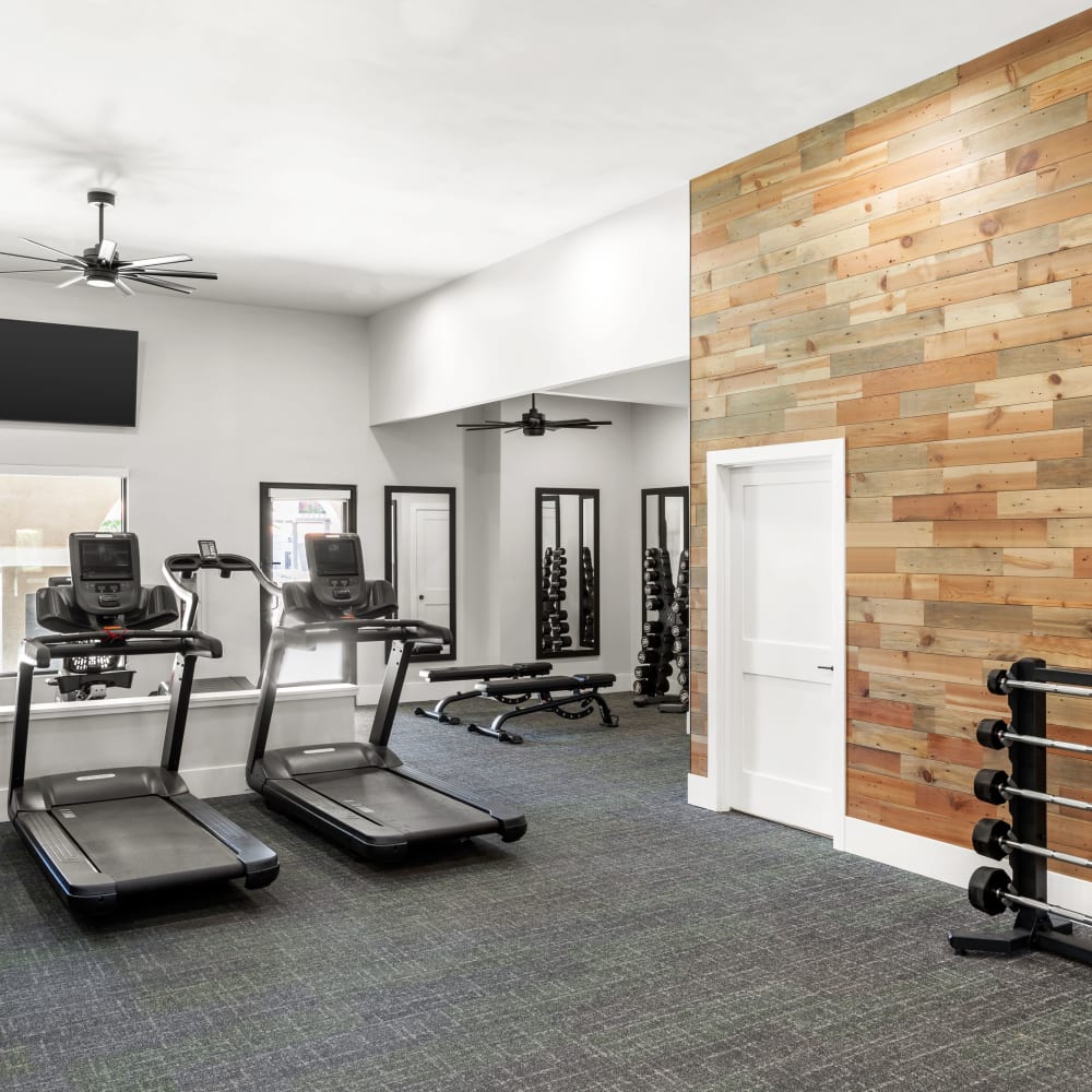 View amenities at The Highlands at Spectrum in Gilbert, AZ