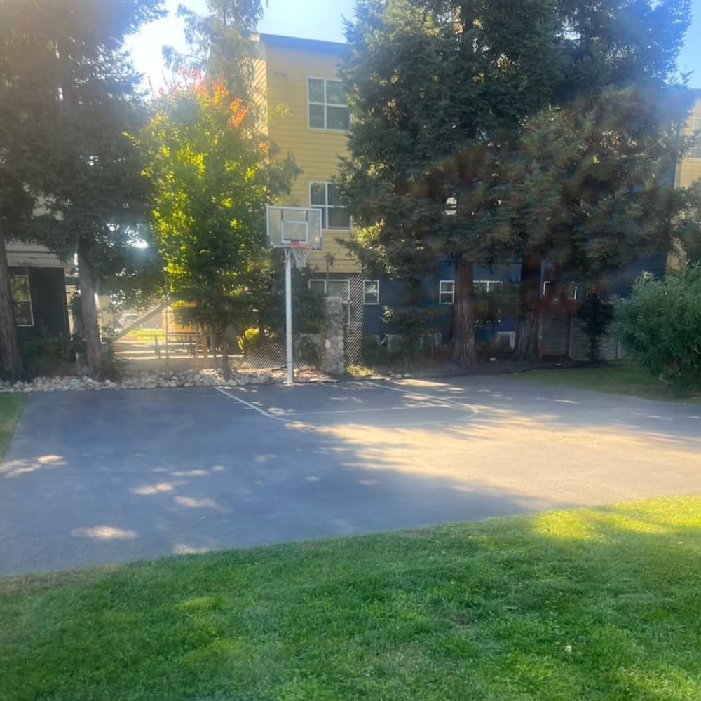 Basketball court at Abbey Pointe Apartments in Stockton, California