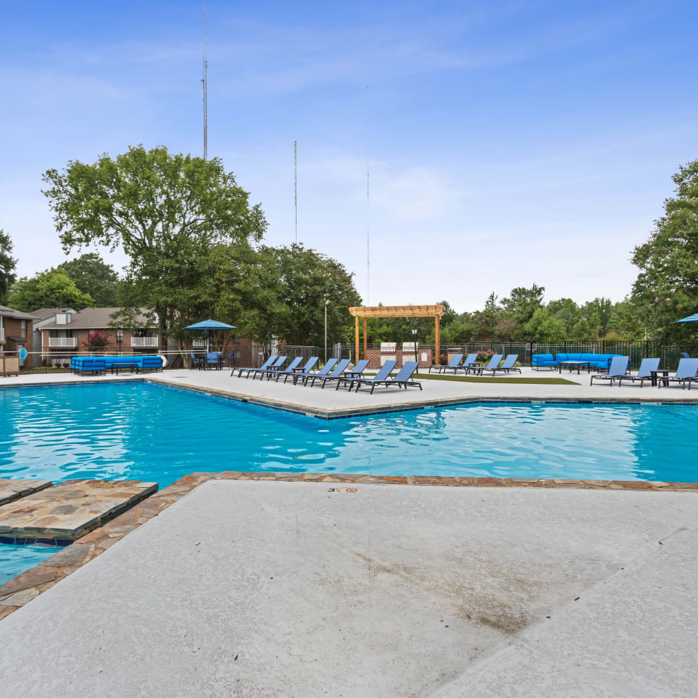 The sparkling community swimming pool at Park West End in Richmond, Virginia
