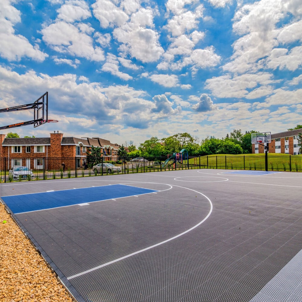 An on-site basketball court at Huntington Apartments in Naperville, Illinois