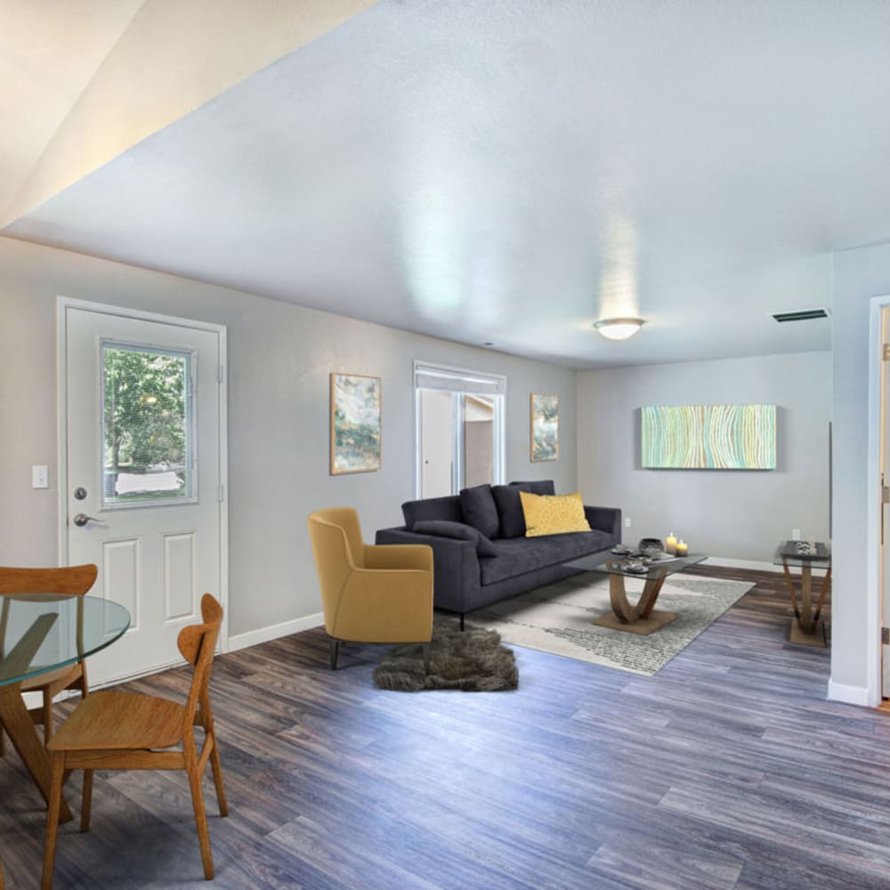Living space with seating at Townhomes at Mountain View in Puyallup, Washington