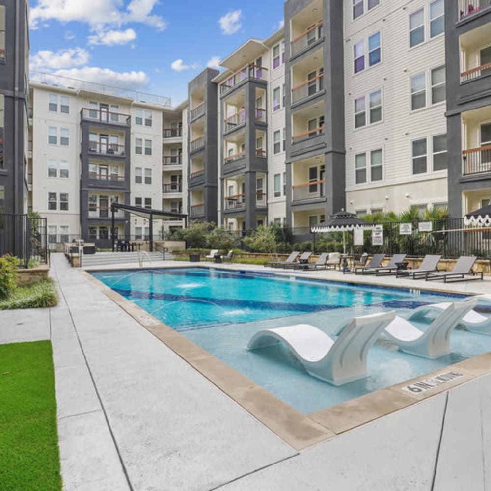 Pool area at 4000 Hulen Apartments in Fort Worth, Texas 