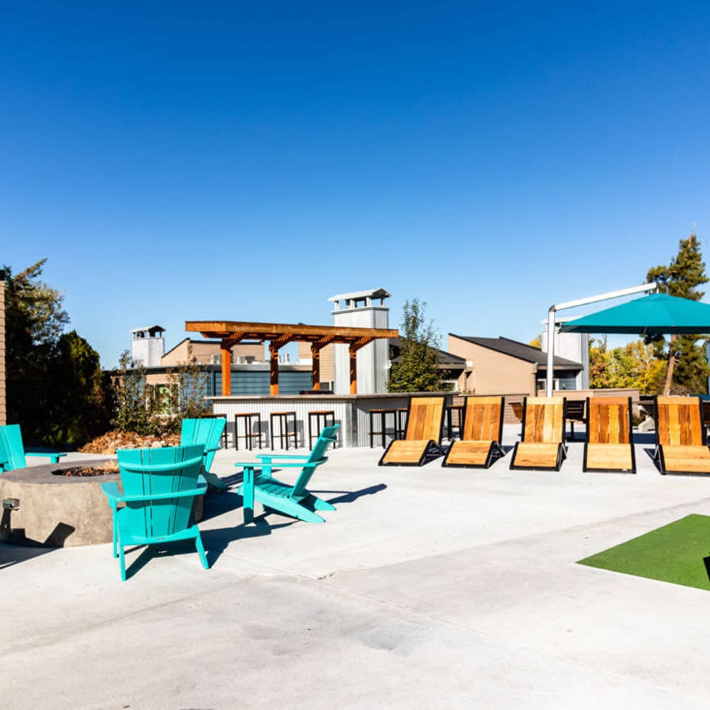 Outdoor seating and firepit at Lakeridge in Reno, Nevada