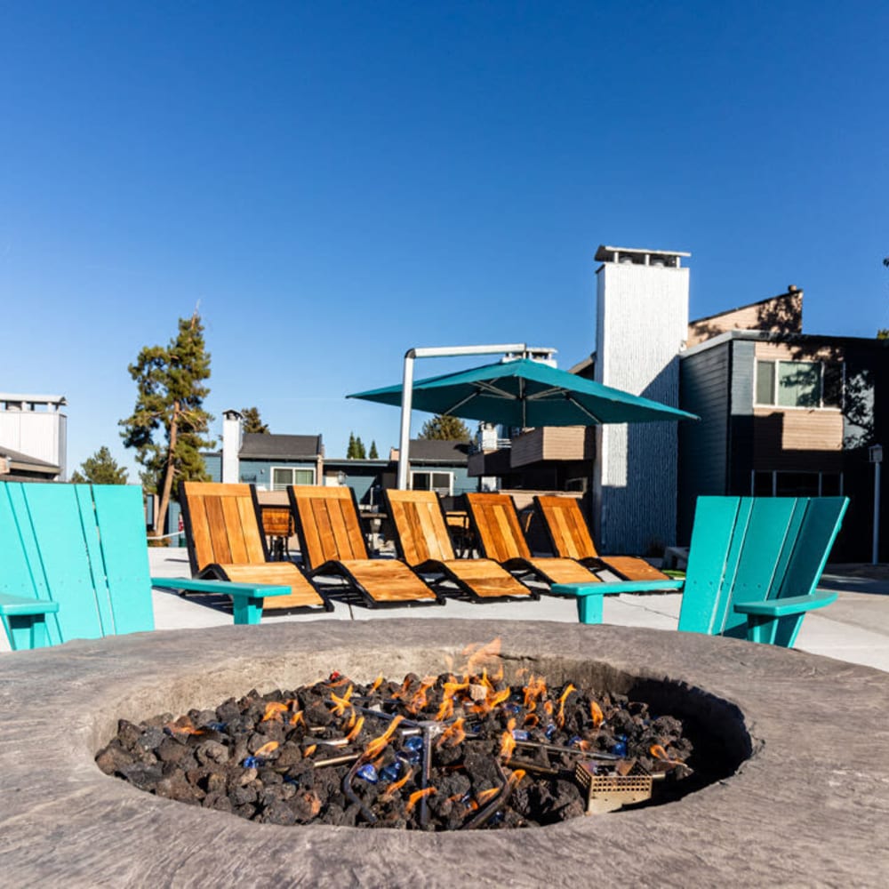 Outdoor seating and firepit at Lakeridge in Reno, Nevada