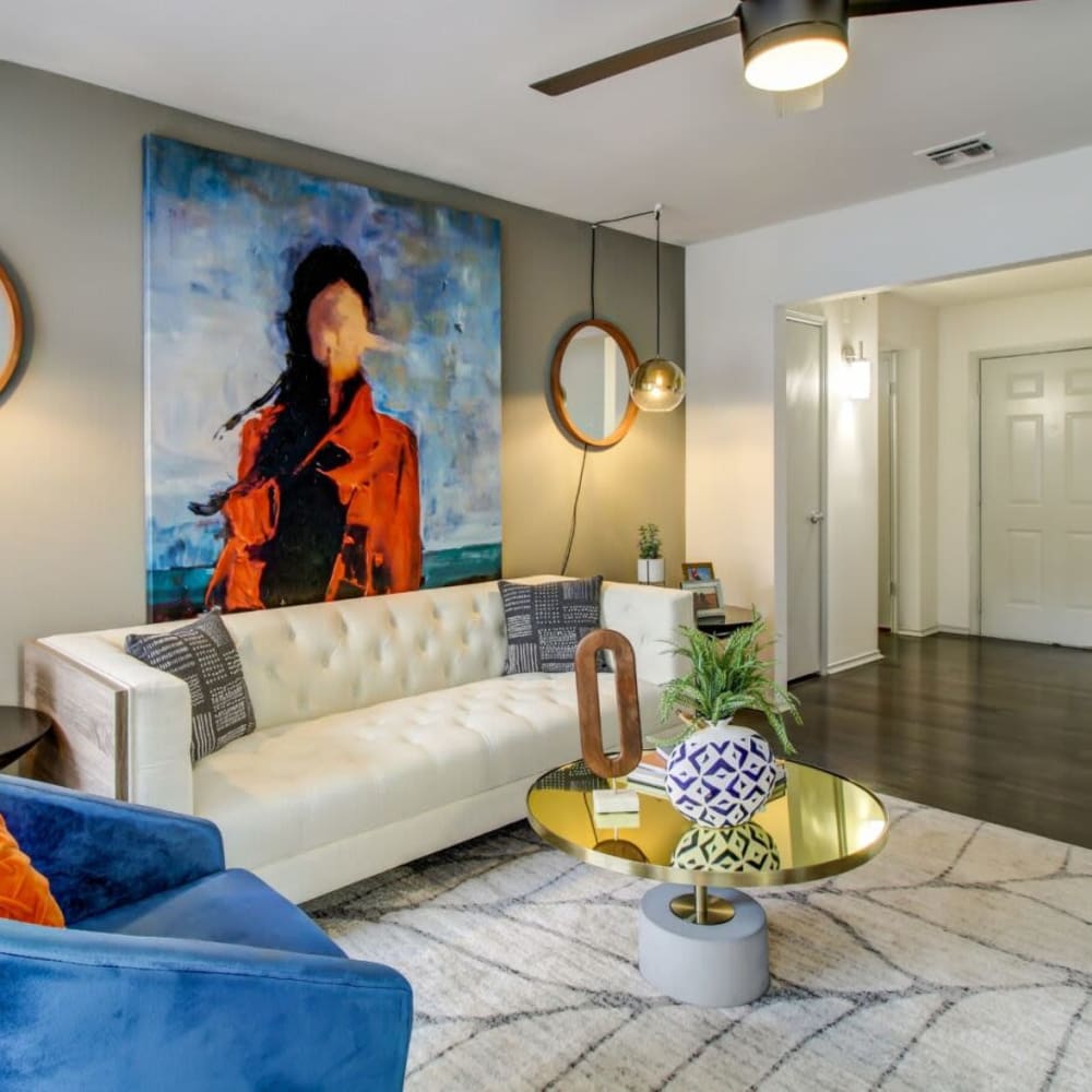 Living room area at NOAH Apartments in San Antonio, Texas 