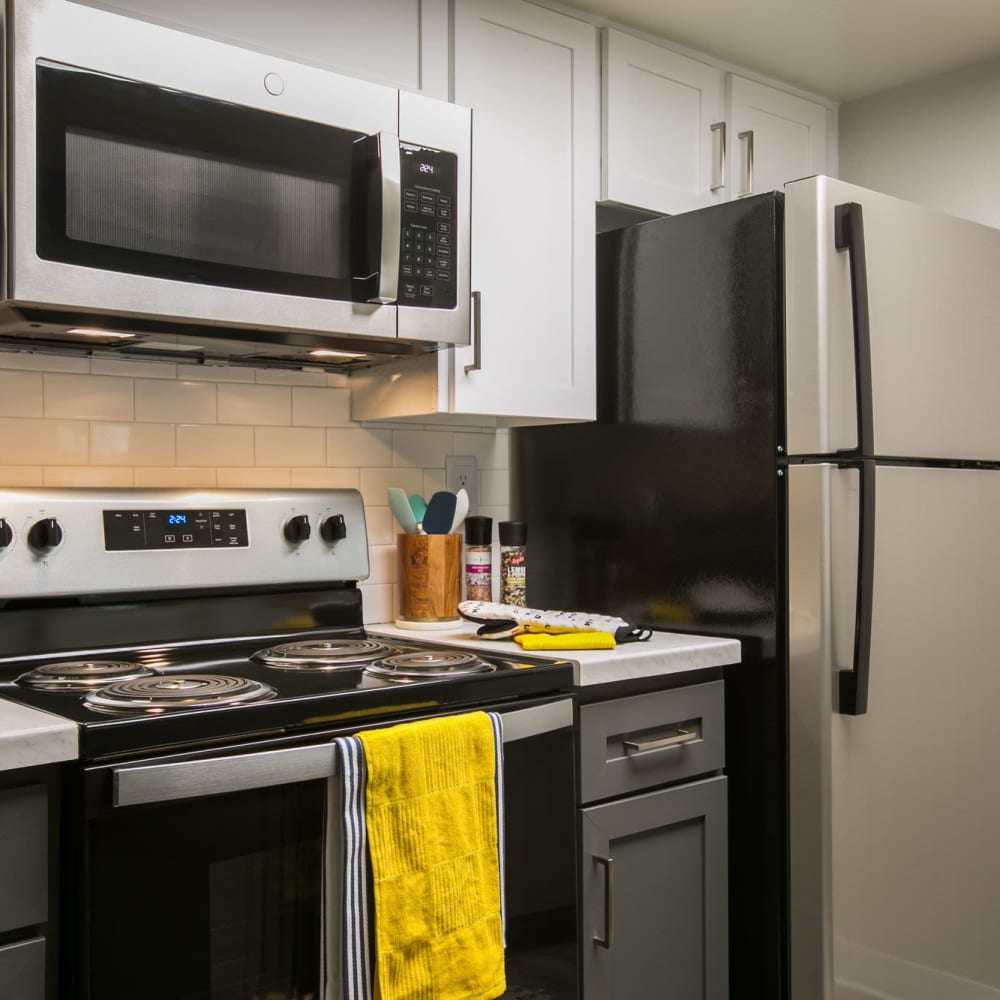 Modern kitchens and appliances at Glo Apartments in Albuquerque, New Mexico