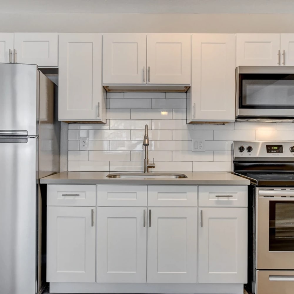 Photos of Tides at Spring Mountain Apartments in Las Vegas, NV