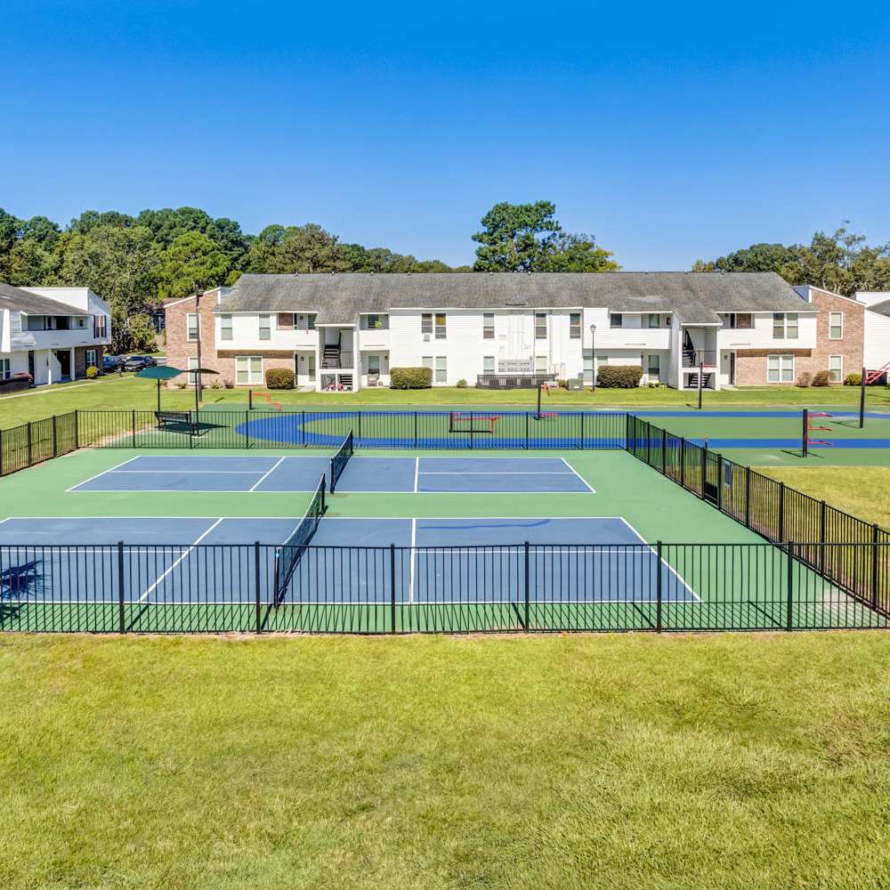 Two tennis courts outside at 1800 Ashley West in Charleston, South Carolina