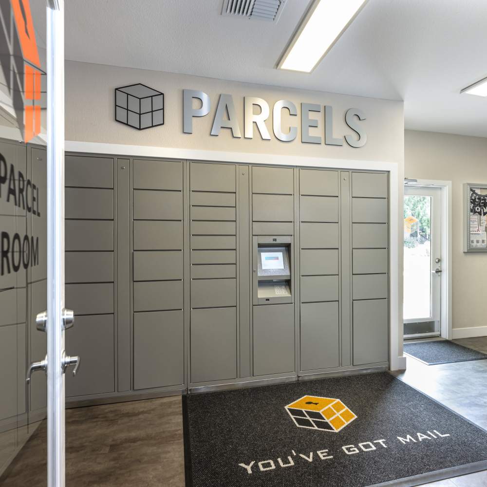 Parcel room 