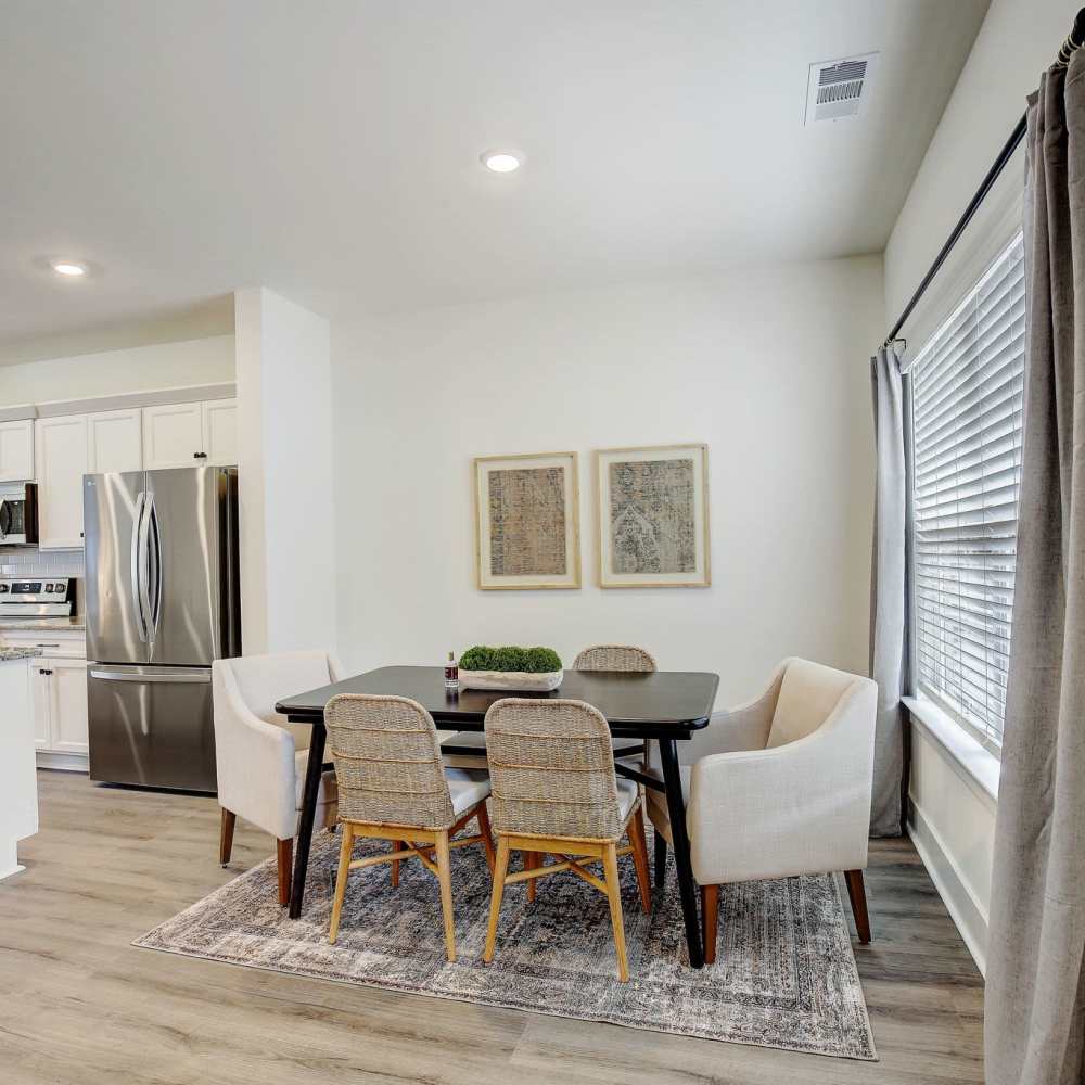 Four seater dinning table in dinning area at Blakeney Commons in Smyrna, Tennessee
