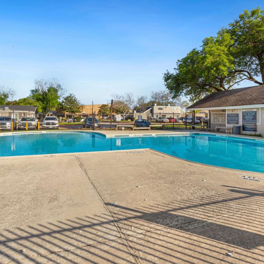 Lounge poolside at Huntington Village And Cambridge Crossing in Houston, Texas