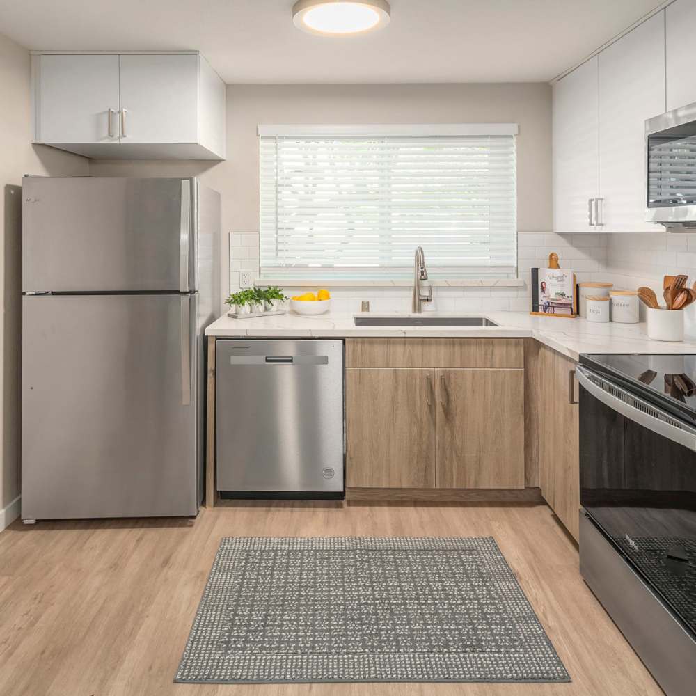 Modern kitchen at Cascadia at Fairwood Landing in Renton, Washington