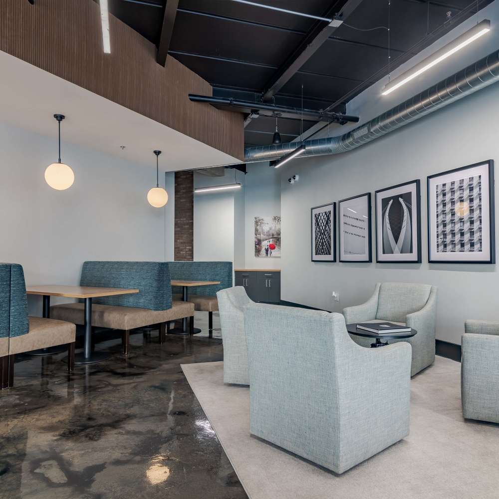 Clubhouse dining space at The Lofts at Twenty25 in Atlanta, Georgia