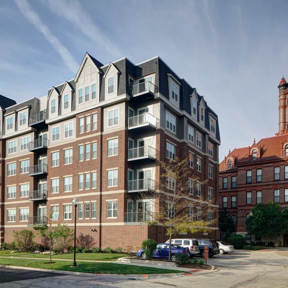 Luxury living at Courthouse Square Apartments in Wheaton, IL