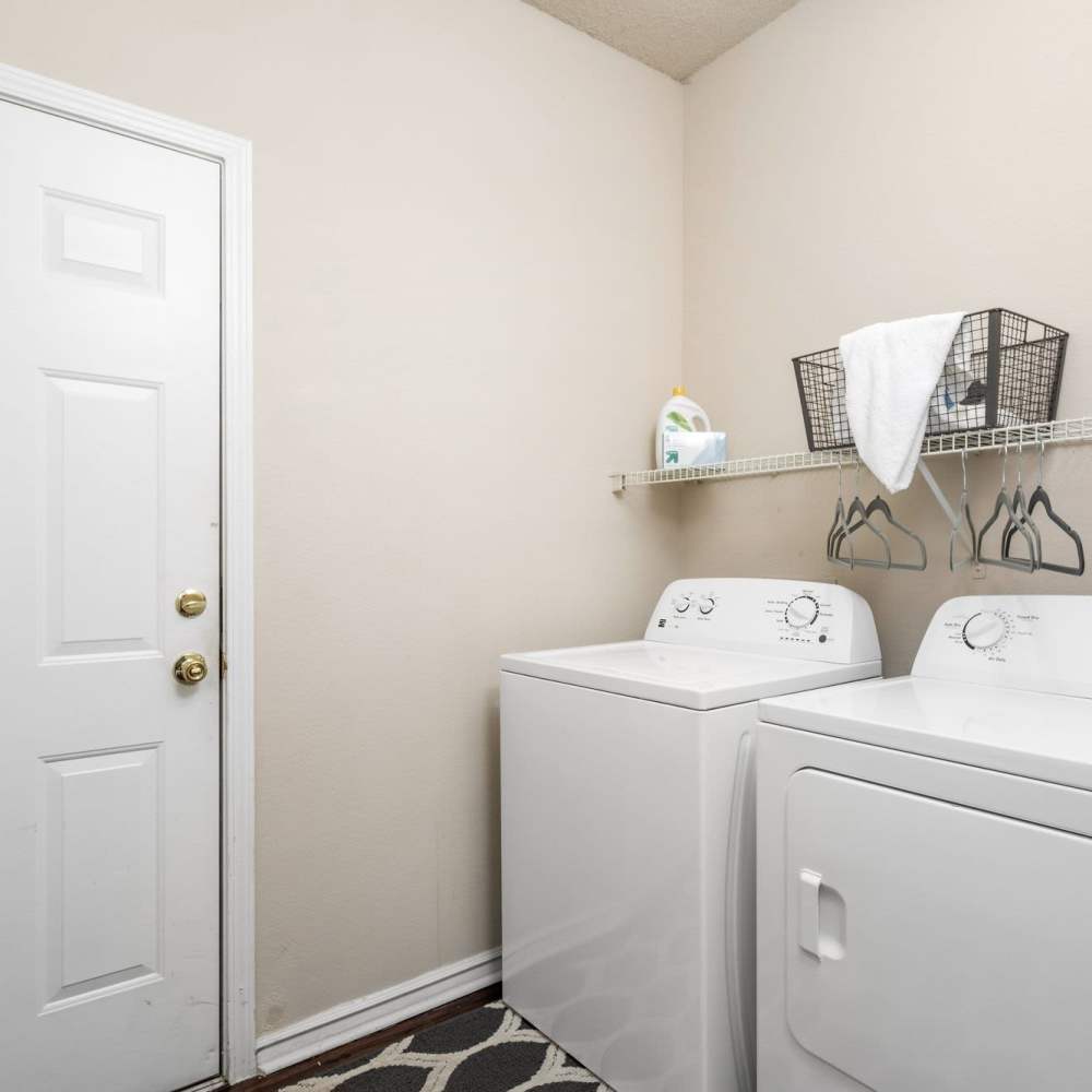 Washer and dryer at Carrington Park in Little Rock, Arkansas