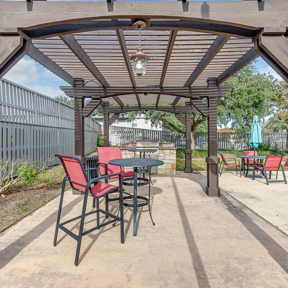  Outdoor picnic area with seating at The Grand 1501 in College Station, Texas
