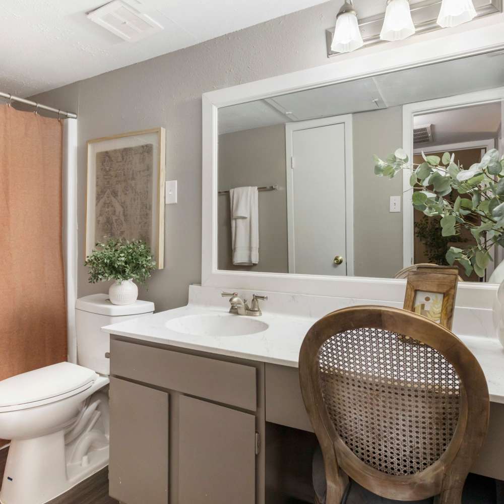 Bright bathroom at The Ivy in College Station,Texas