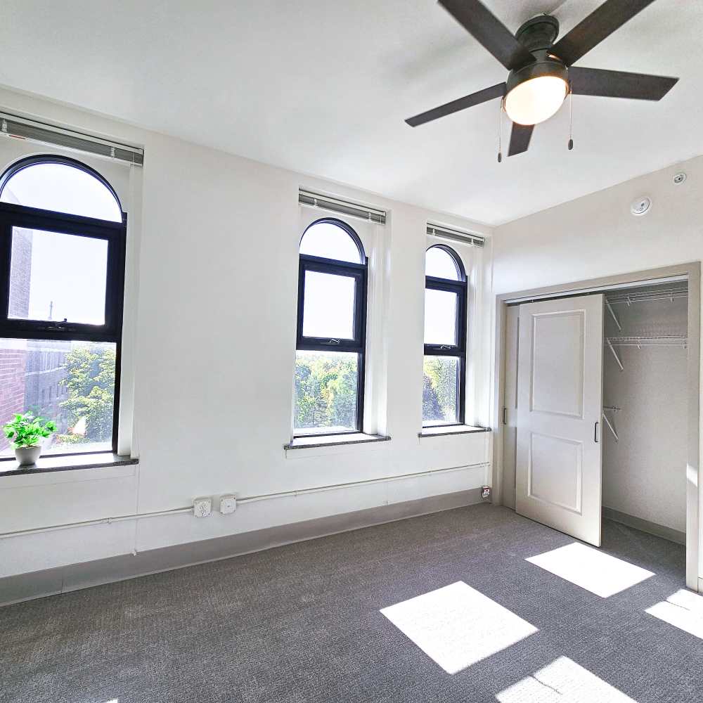 A unfurnished apartment at Academy Manor in Grand Rapids, Michigan