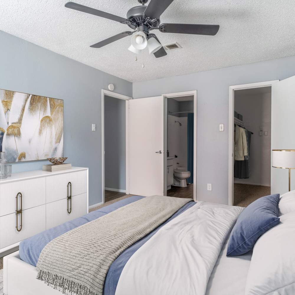 Spacious bedroom at The Hampton on Jupiter in Dallas, Texas
