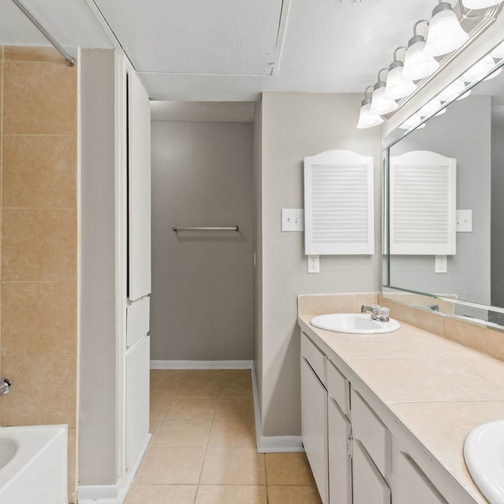 Floorplan E | 1 BR, 1BA  (Primary Bathroom) 1008 Sq Ft