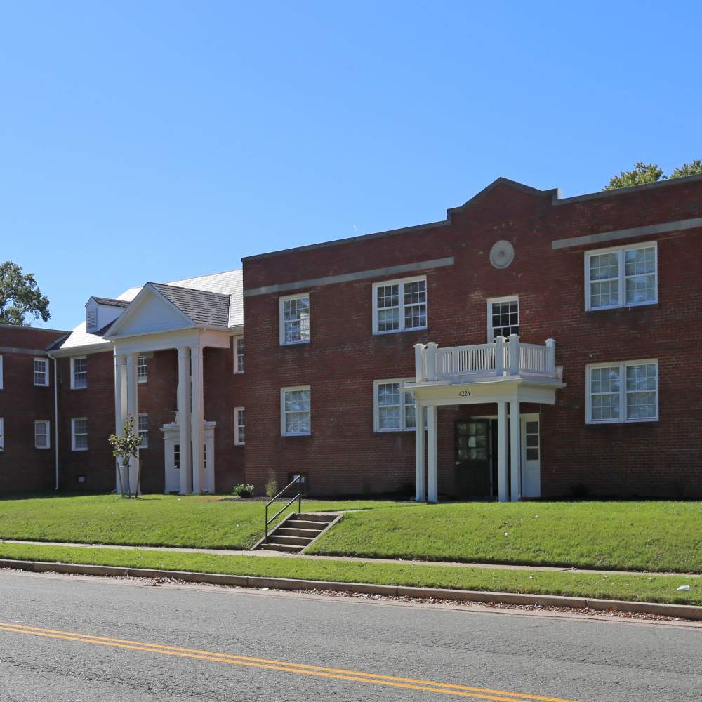 Walk way for the residents near Terraces at Bellevue in Richmond, Virginia