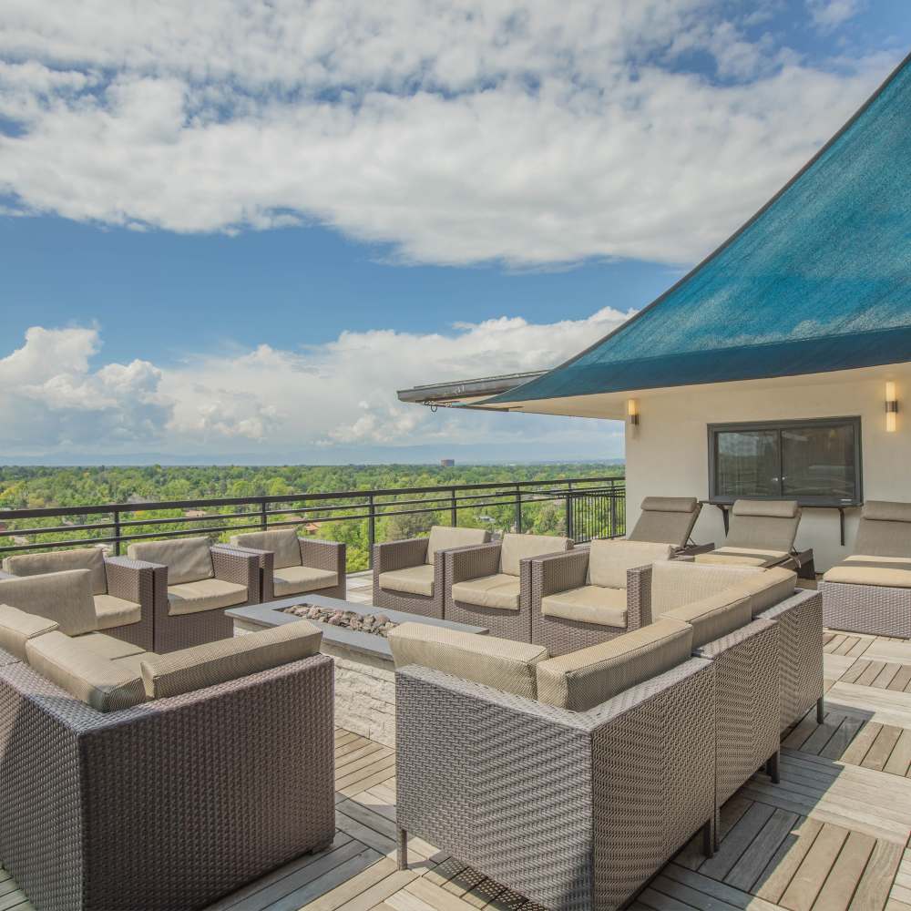 Rooftop sitting area at Wellshire Apartments in Denver,Colorado