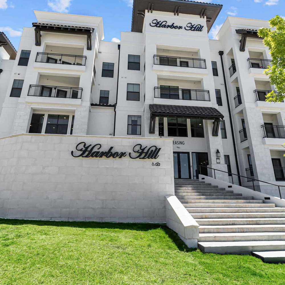 Greenery at Harbor Hill in Rockwall, Texas