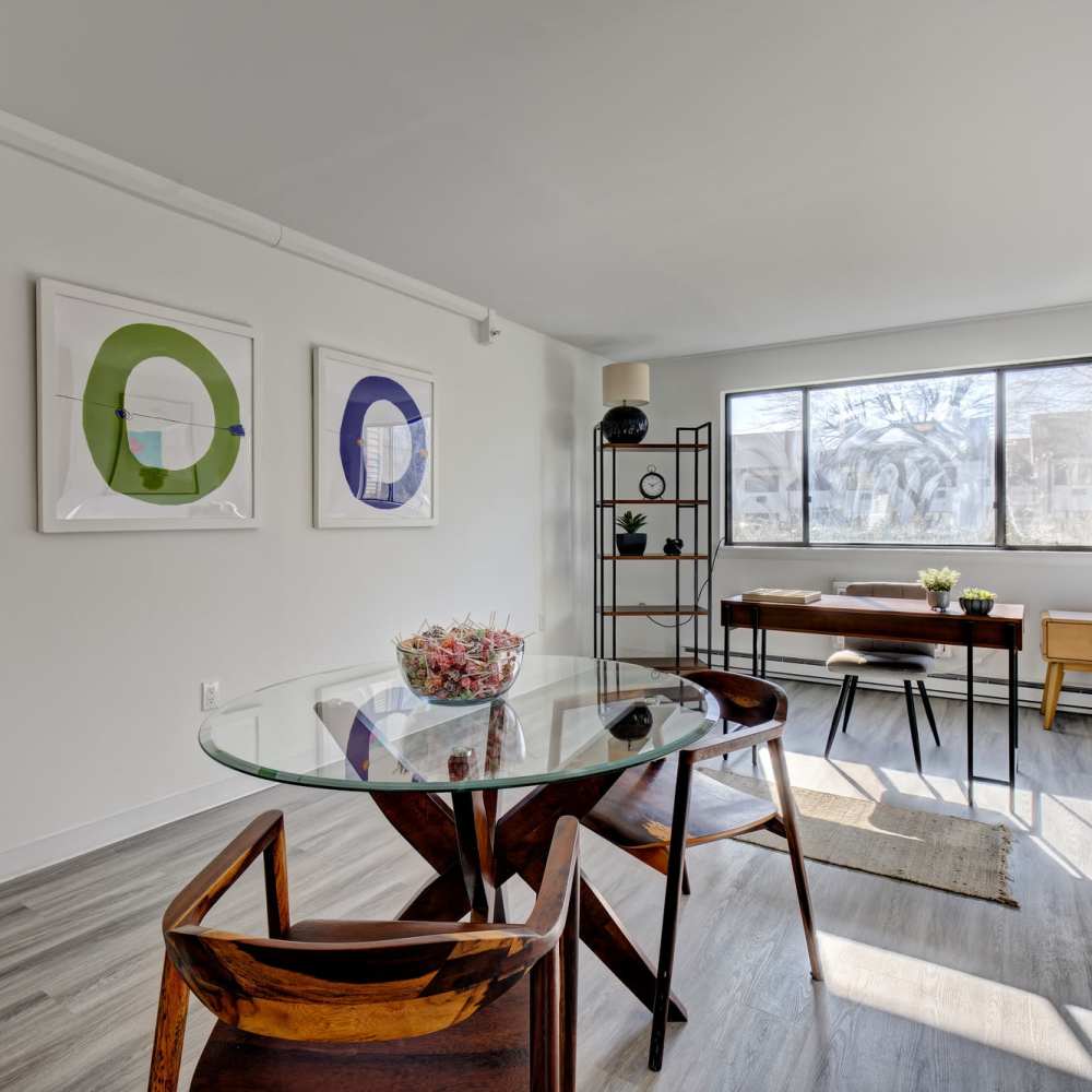 Business room at The Nora in Dallas,Texas