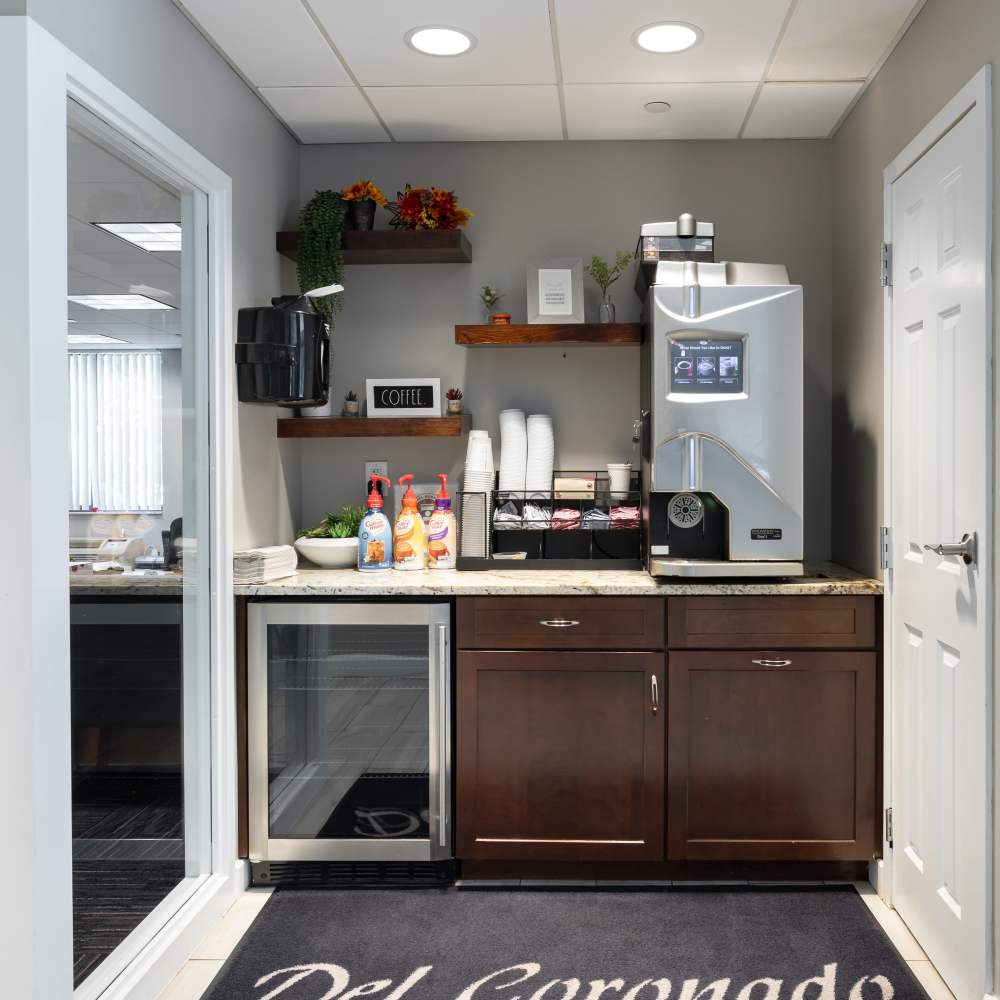 Coffee bar at Del Coronado Apartments in St. Louis, Missouri