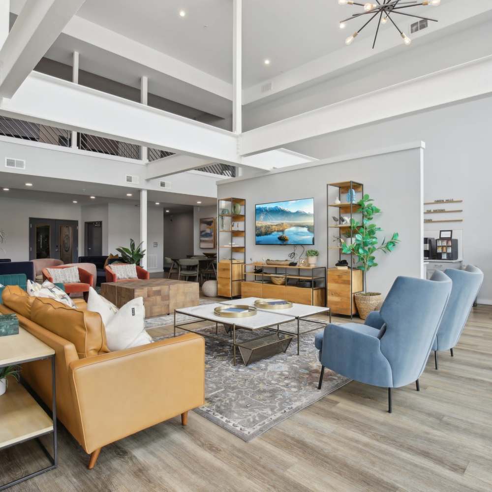 Stylish lounge area with décor at 7 at Seven Mile Creek in Nashville, Tennessee