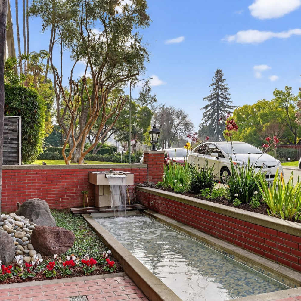 Entrance to Fayette Arms Apartments in Mountain View, California