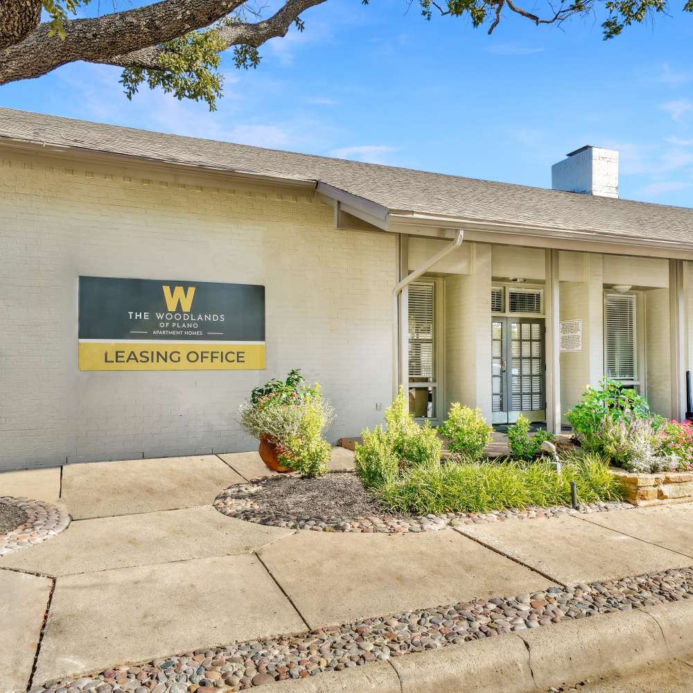 Welcoming Leasing Center at Woodlands of Plano in Plano, Texas