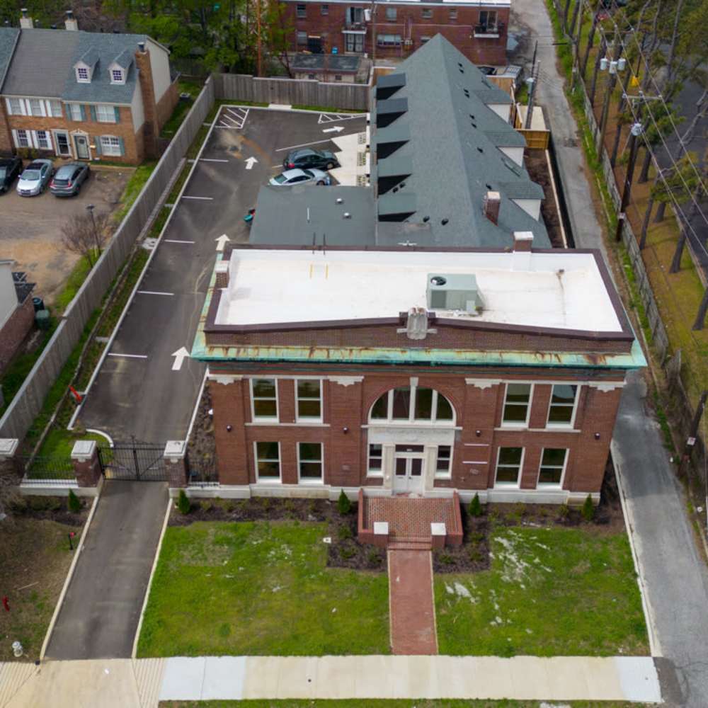 Community apartment night view at 189 Barksdale in Memphis, Tennessee