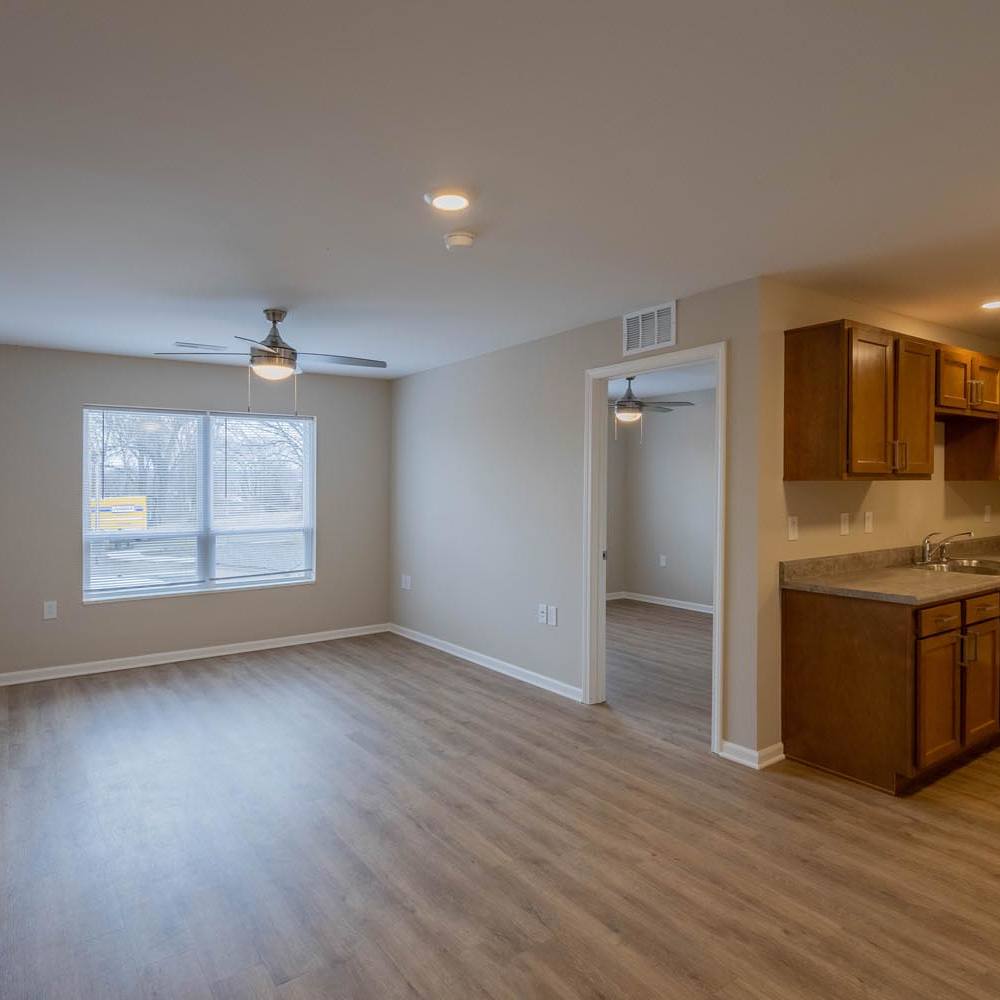 Living room at Munson Crossing in Zanesville, Ohio 