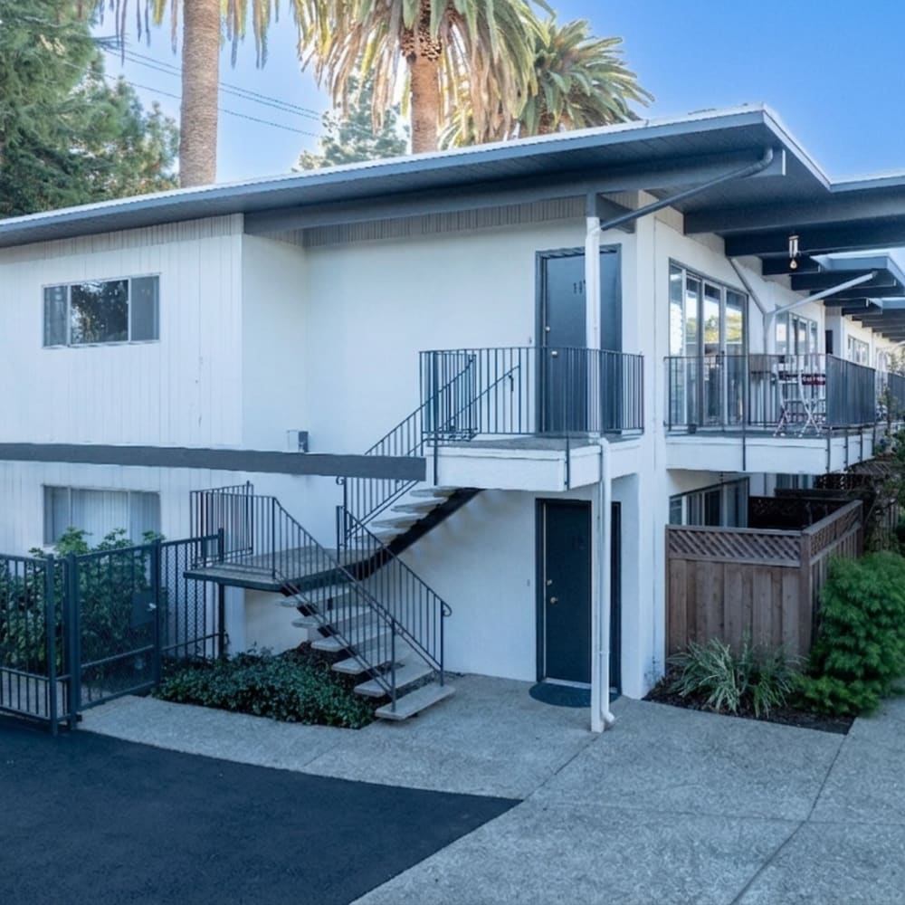  at Glenwood Garden Apartments in Mountain View, California