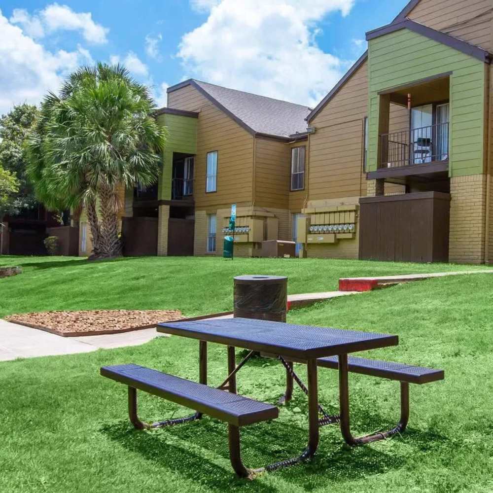 Out side sitting area at Barcelo Apartment Homes in San Antonio, Texas