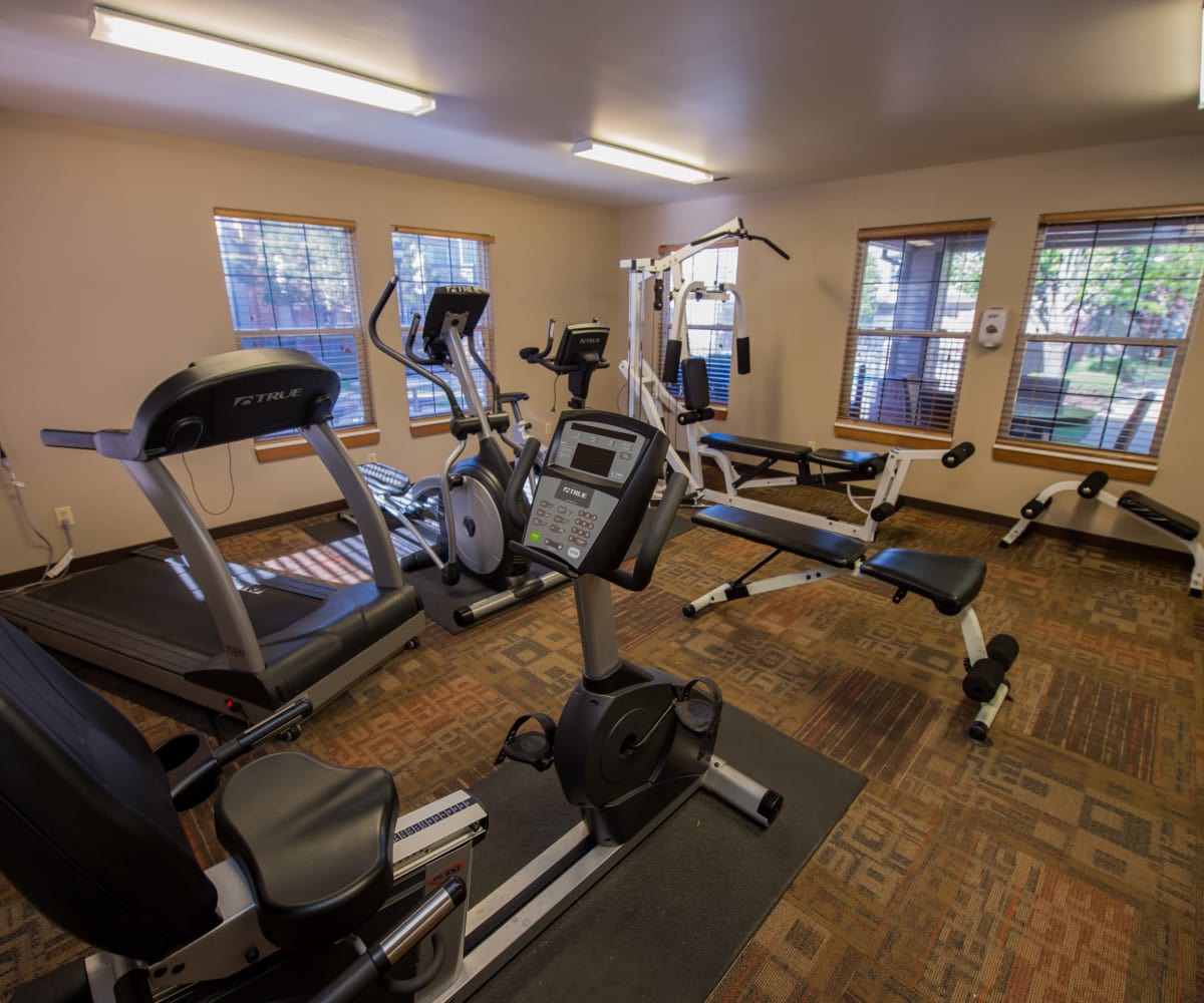 Private fitness center at Huntington Park Apartments in Wichita, Kansas