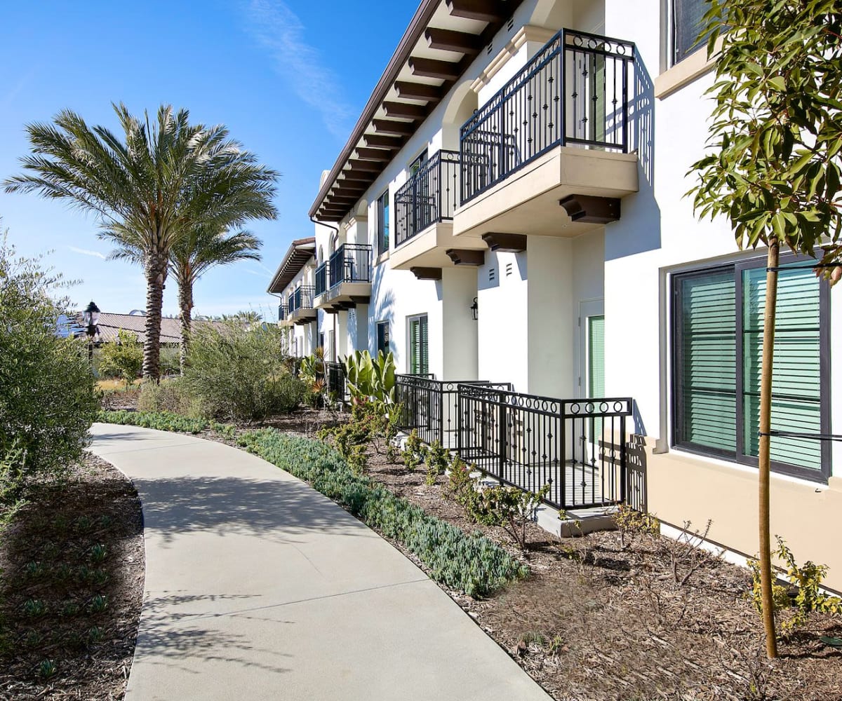 Walking paths at Pacifica Senior Living Oceanside in Oceanside, California