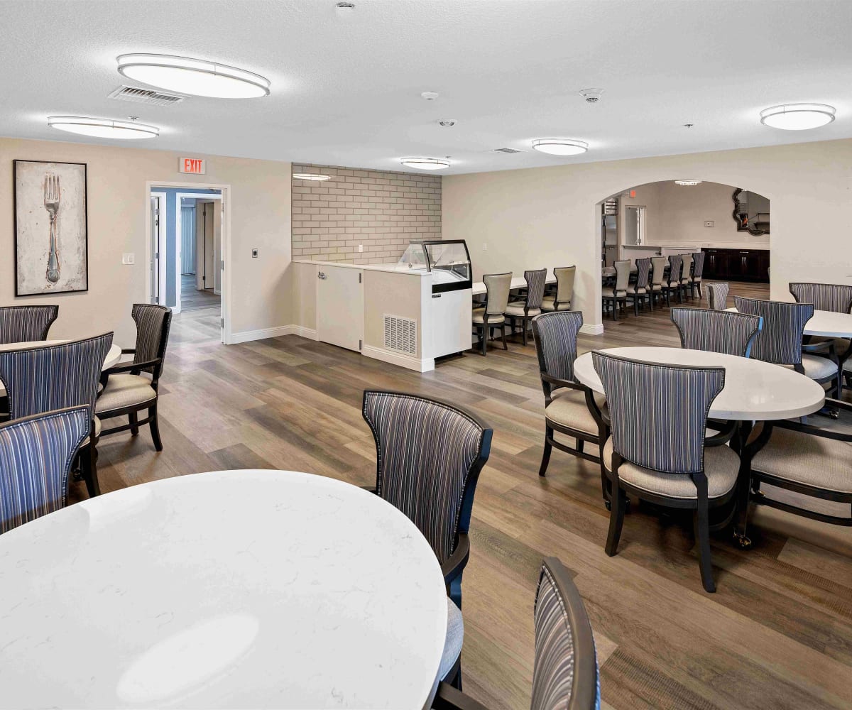 Dining room at Pacifica Senior Living Vista in Vista, California