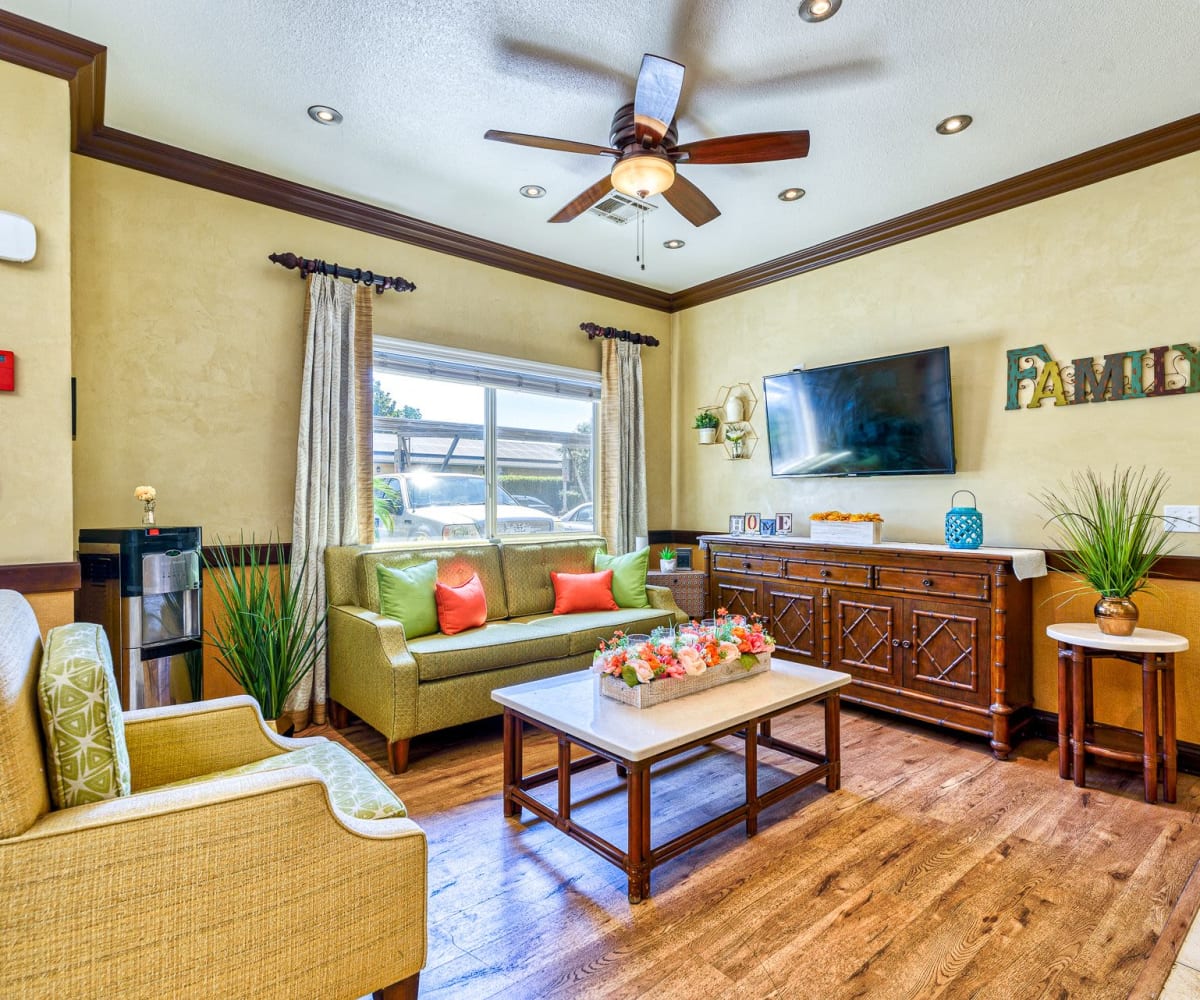 Lounge area at Pacifica Senior Living Riverside in Riverside, California