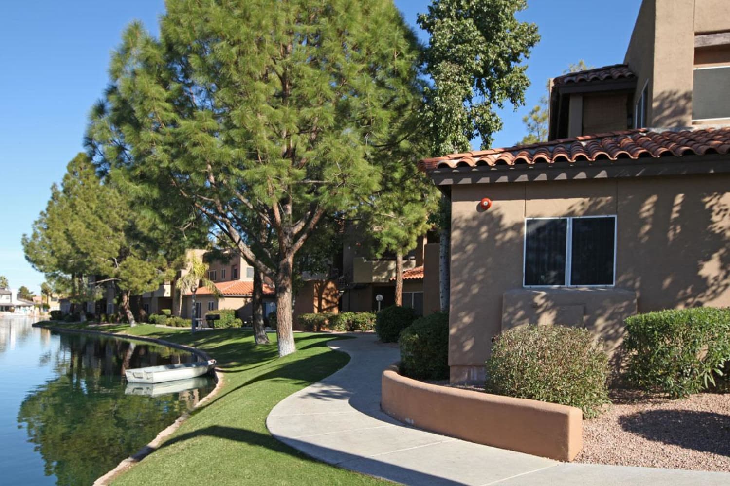 Apartments with Air Conditioning Amenities at Alcove at the Islands