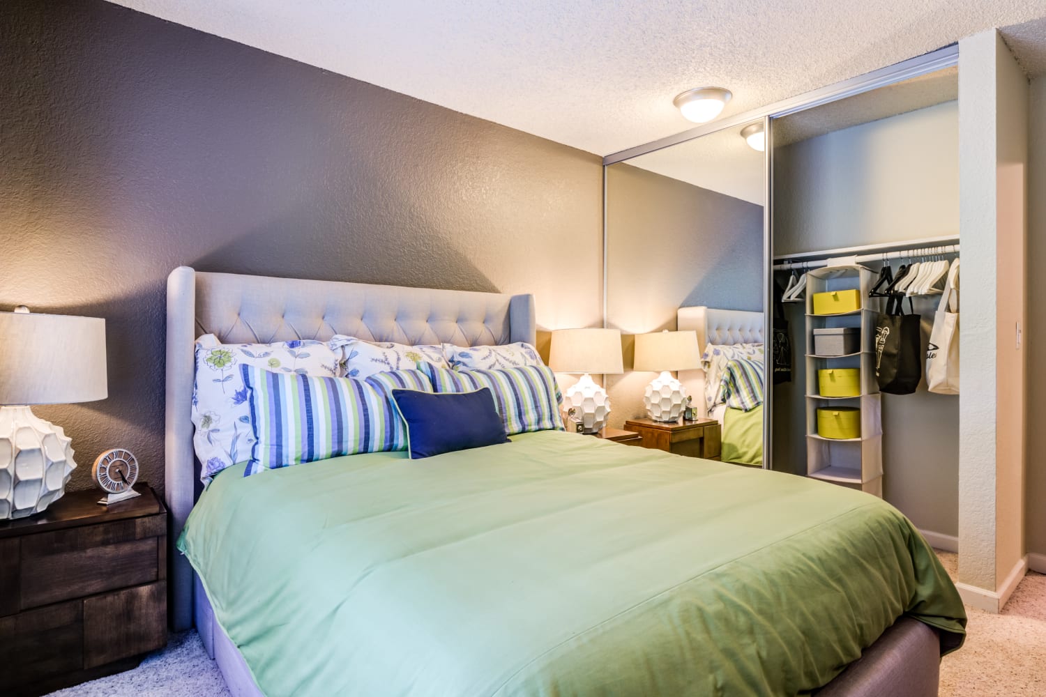 Photos of Vue Kirkland Apartments in Kirkland, Washington