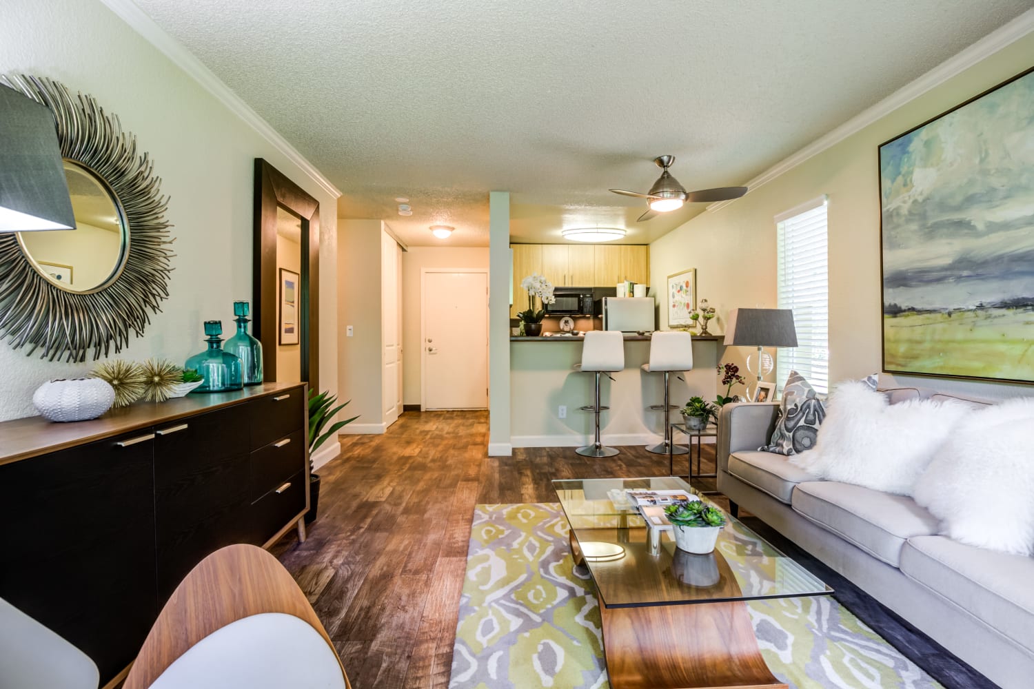 Photos of Vue Kirkland Apartments in Kirkland, Washington