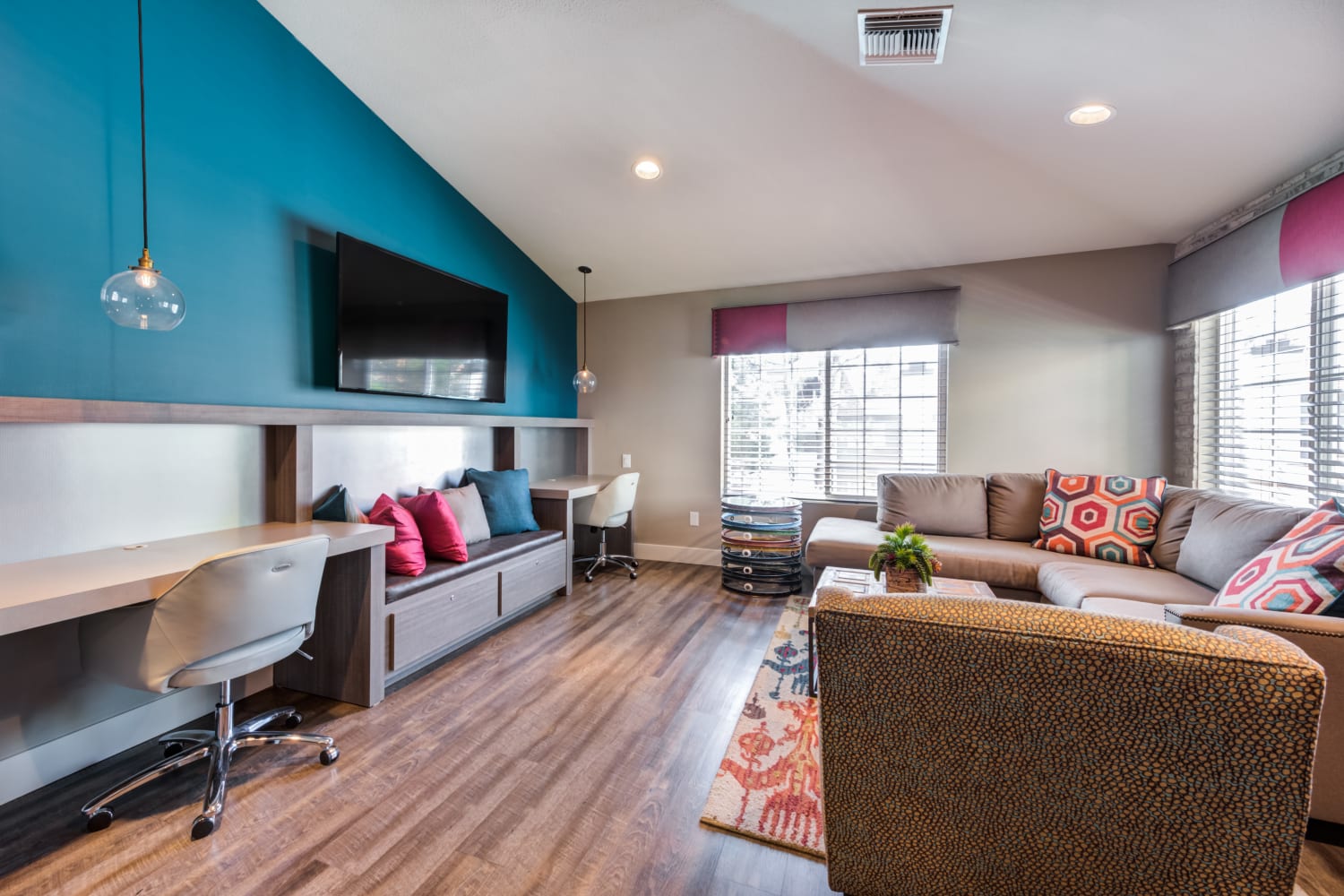 Photos of Sierra Heights Apartments in Rancho Cucamonga, CA