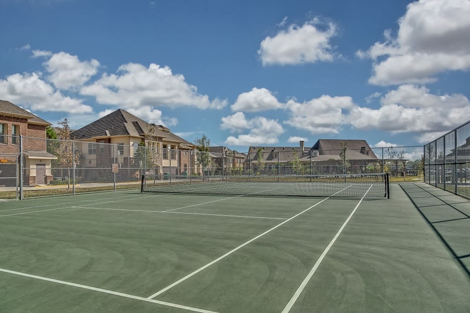 Tennis Courts at Chateau Mirage Apartment Homes in Lafayette, Louisiana