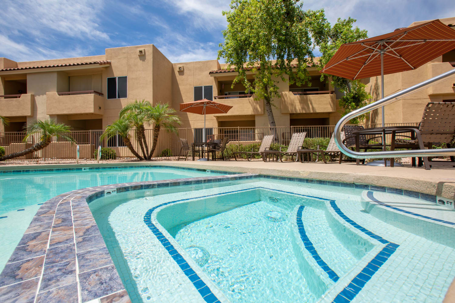 Apartments with Air Conditioning Amenities at Alcove at the Islands