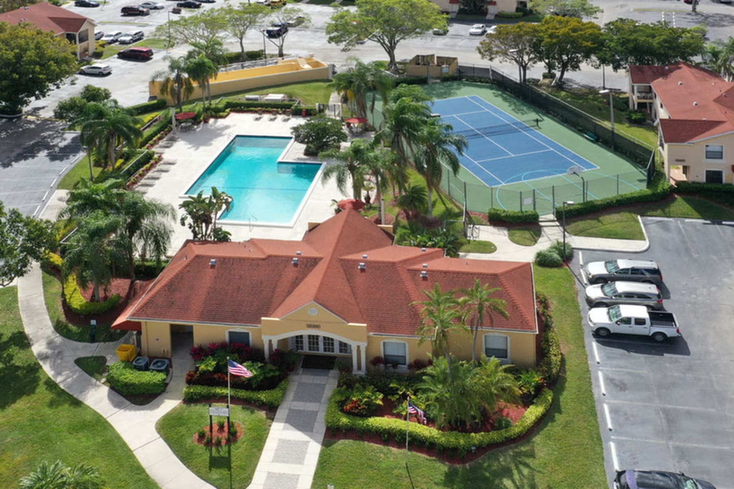 Sparkling pool at Savannah Place Apartments & Townhomes in Boca Raton, Florida